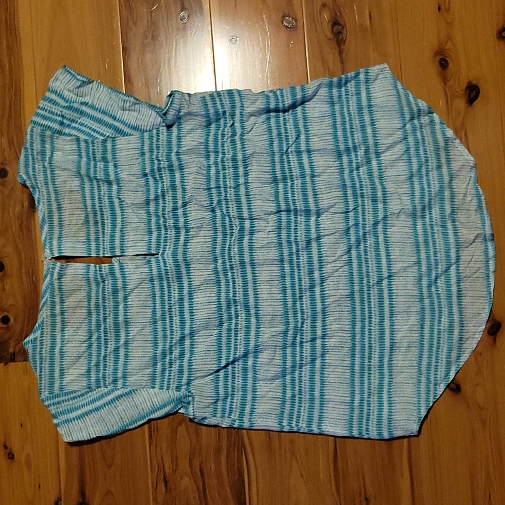 Blouse - Picture 2 of 3